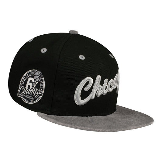 Chicago Bulls New Era Script Snapback - front view