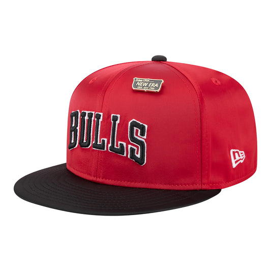 Chicago Bulls New Era 59Fifty Satin Two-Tone Fitted with Pin - Left Front View