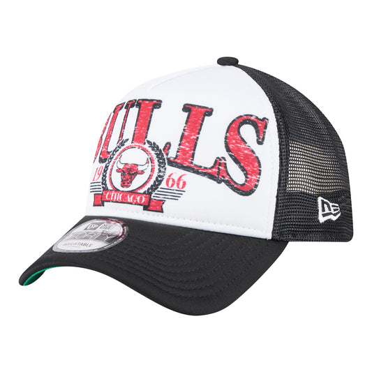 Chicago Bulls New Era 940 A-Frame Varsity Laurel Golfer - Front Left View