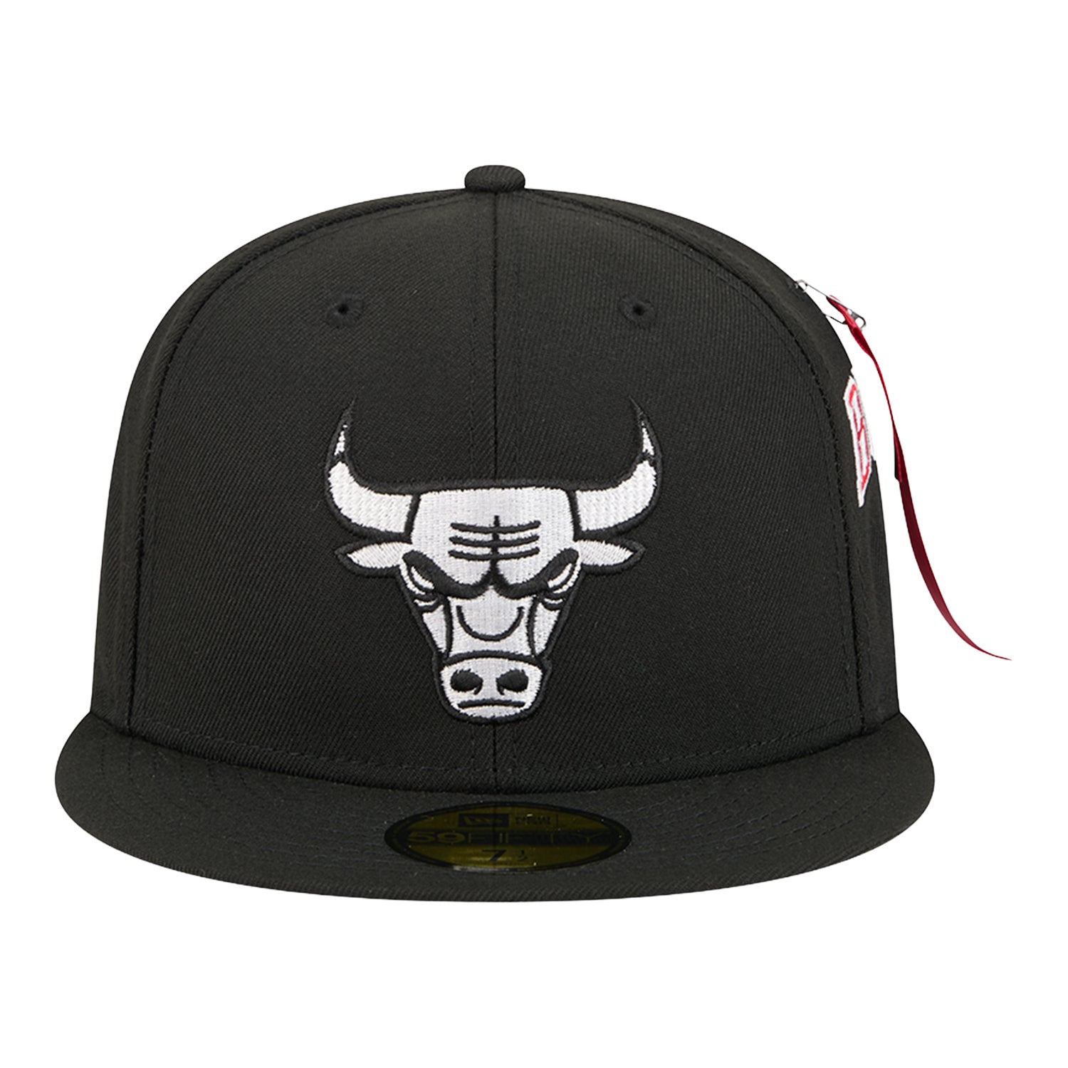 Chicago Bulls New Era Alpha Industries 5950 Fitted Hat in Black - Front View
