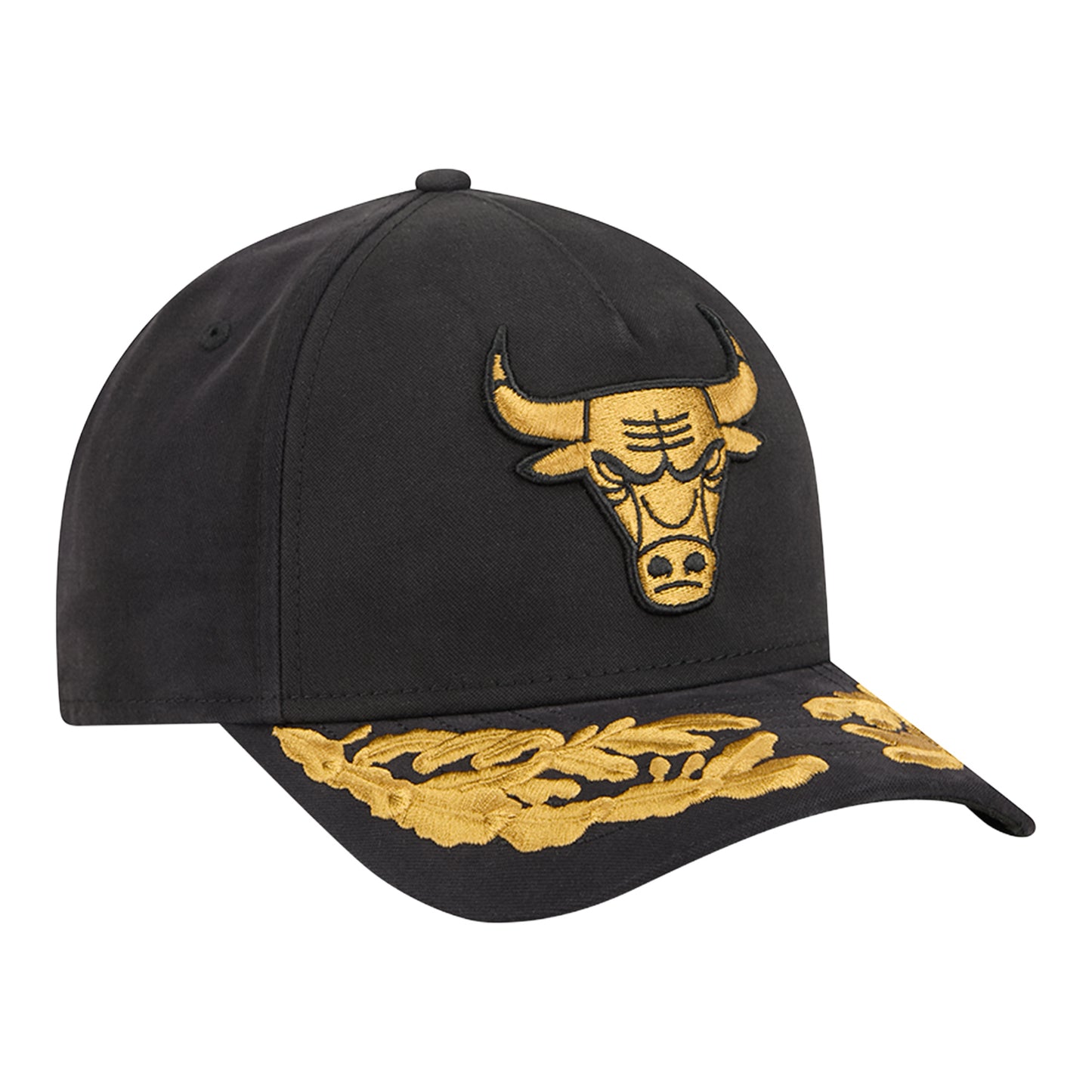 Chicago Bulls New Era Alpha Industries 940MC Snapback in Black - Front Right View