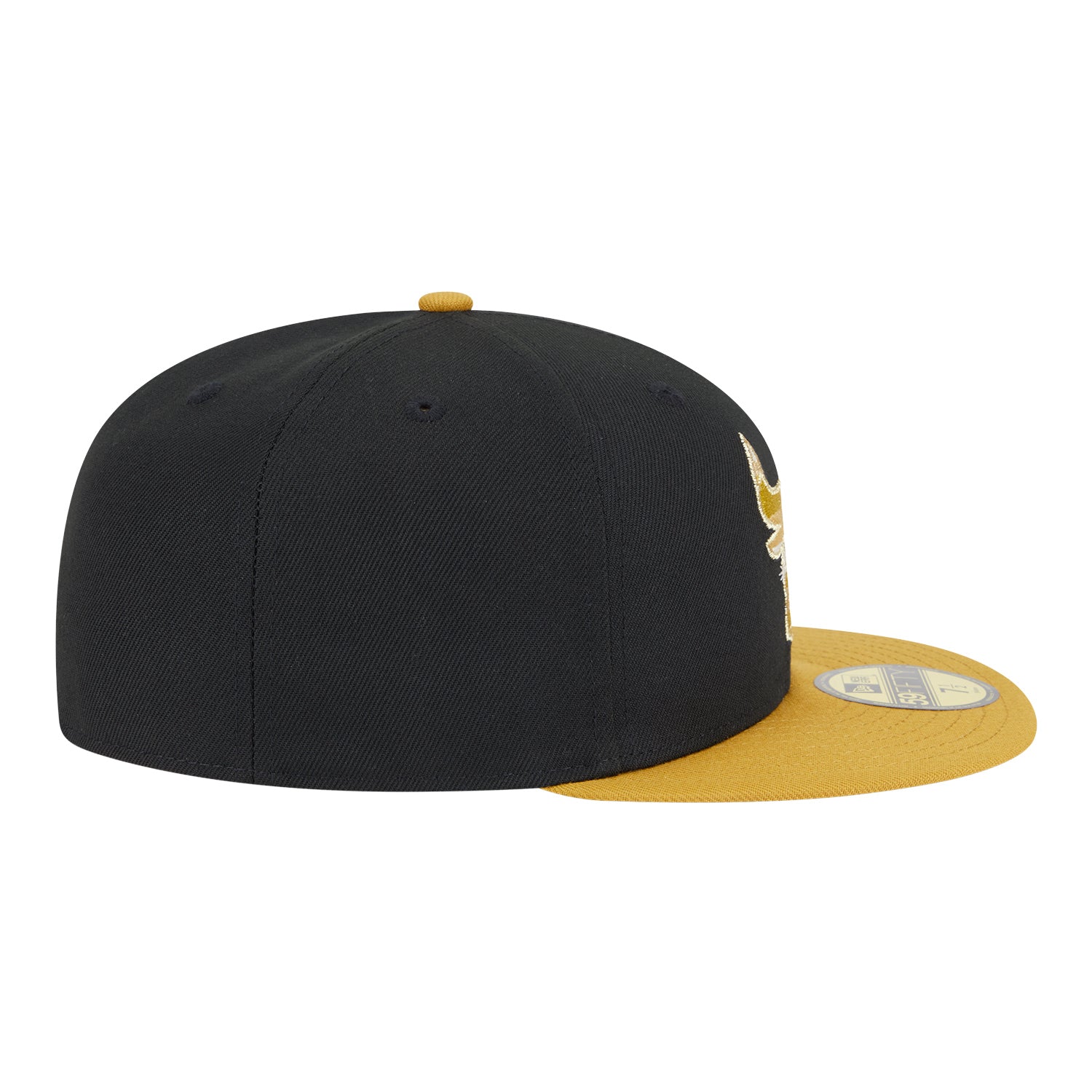 Chicago Bulls New Era Gold 5950 Day Hat in Black - Right Side View