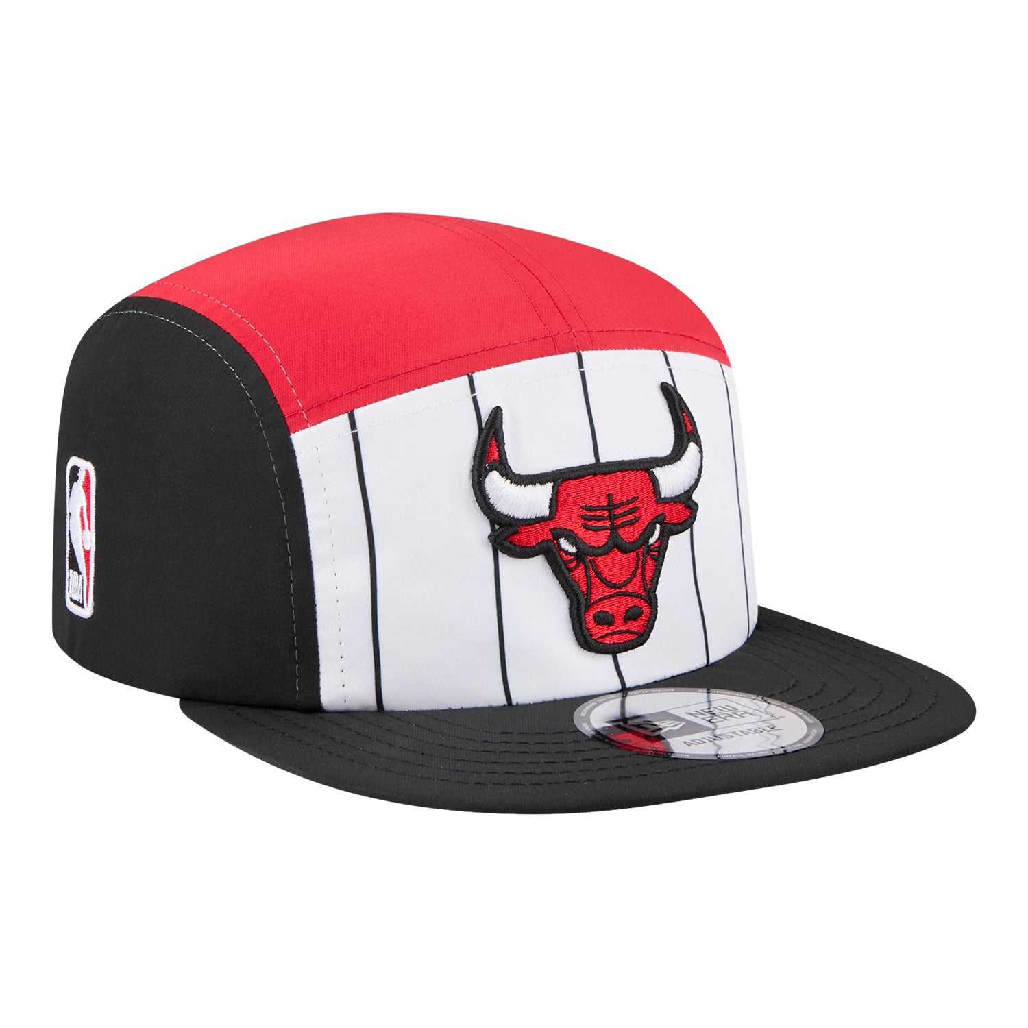Chicago Bulls New Era 2025 Tip-Off Camper Hat in Red - Front Right View