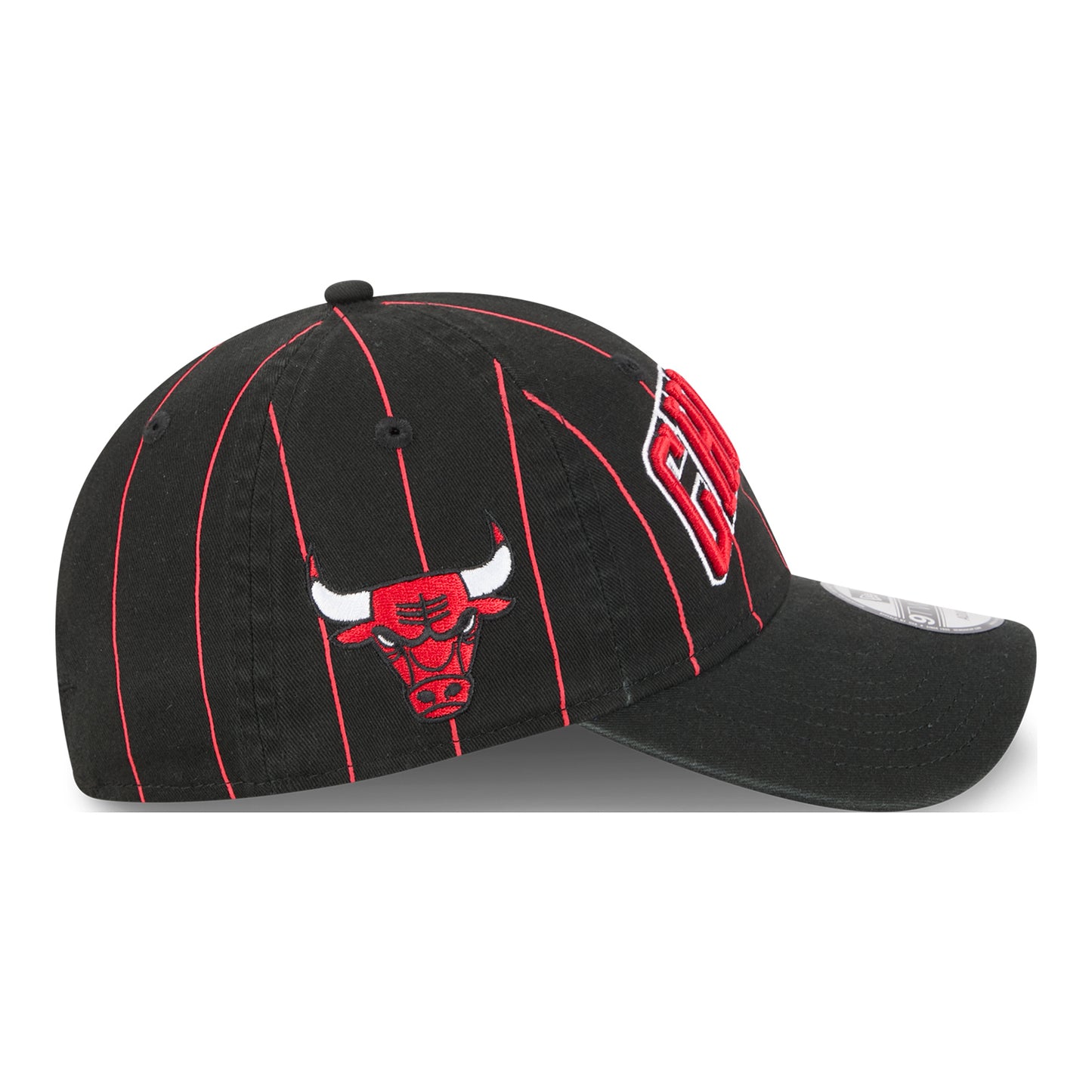 Chicago Bulls New Era 2025 Statement 920 Adjustable Hat in Black - Right Side View