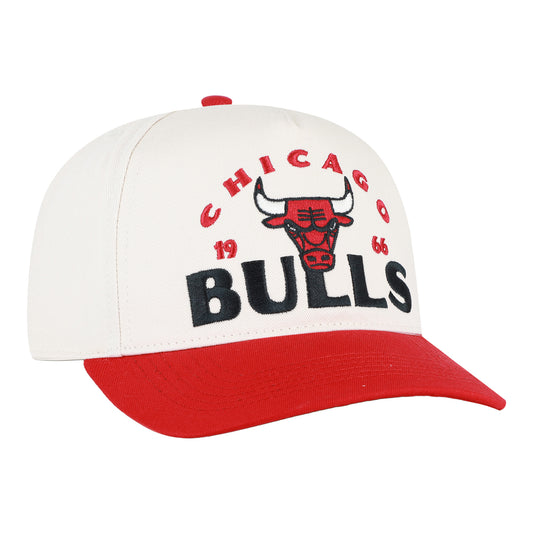 Chicago Bulls 47 Brand Arcitext Hitch Hat in White - Front Left View
