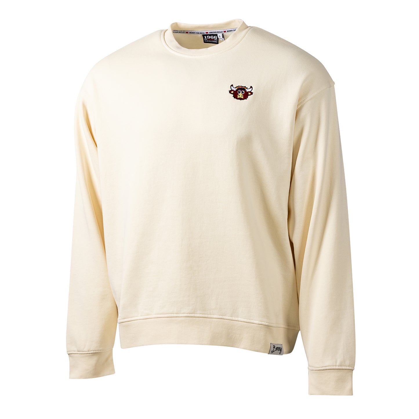 Chicago Bulls 1966 Benny White Crewneck in White - Front View