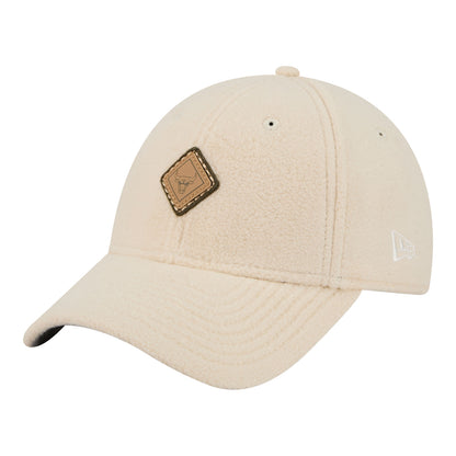 Ladies Chicago Bulls New Era Comfy Patch Snapback in White - Front Left View