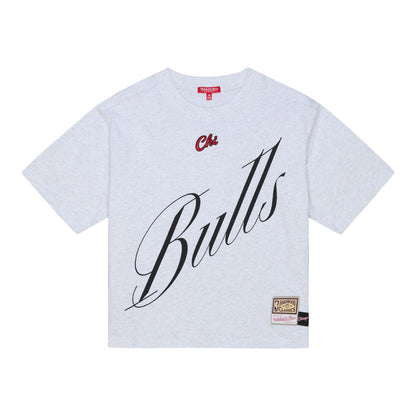 Ladies Chicago Bulls Mitchell & Ness Script Cropped T-Shirt in White - Front View