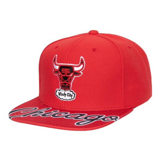 Mitchell & Ness Chicago Bulls Stripe Peaks Snapback Hat - White/Red/Black -  Basketball Cap for Men