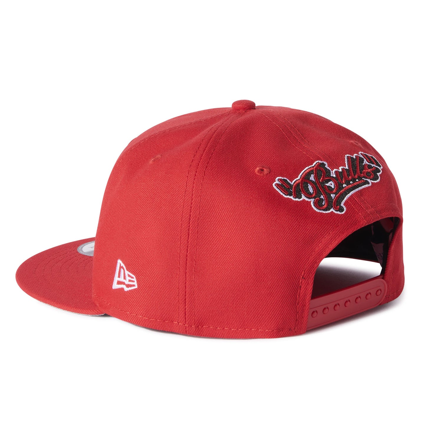 Chicago Bulls New Era Off-White Hat - Red - side view