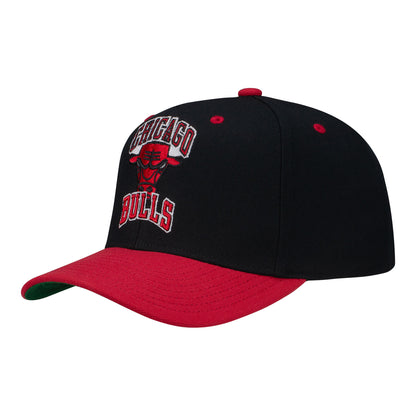 Chicago Bulls Mitchell & Ness All In 2.0 Pro Snapback In Black - Front Left View