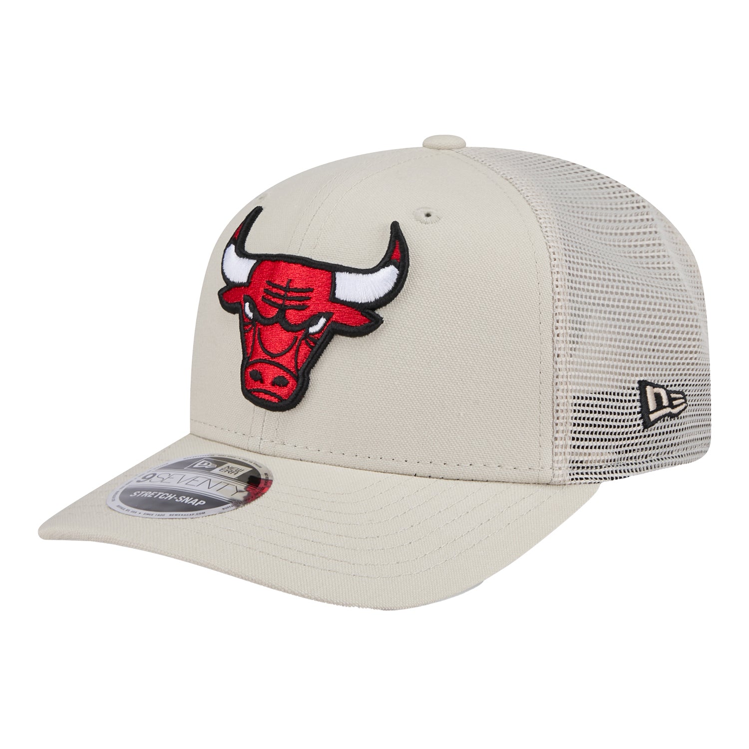 Chicago Bulls New Era 970SS Canvas Trucker Hat In White - Front Left View