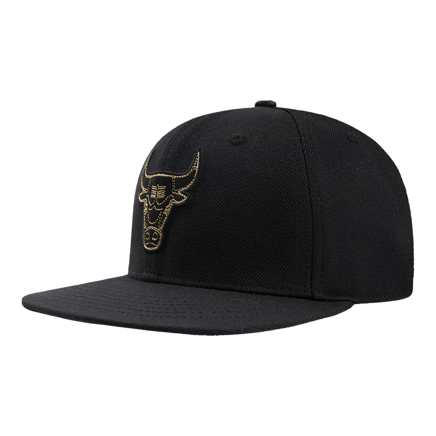 Chicago Bulls Pro Standard Gold Collection Snapback In Black - Front Left View