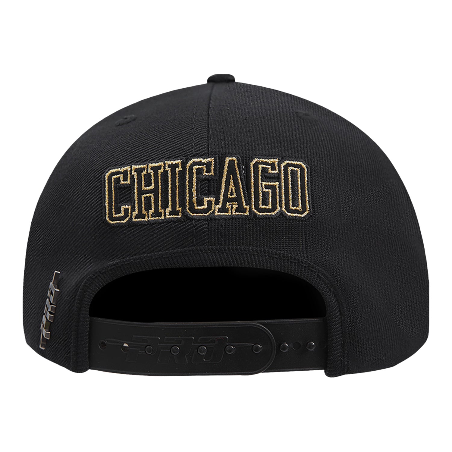 Chicago Bulls Pro Standard Gold Collection Snapback In Black - Back View