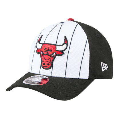 Chicago Bulls New Era 2025 Tip-Off 940MC Snapback in Black and White - Front Left View