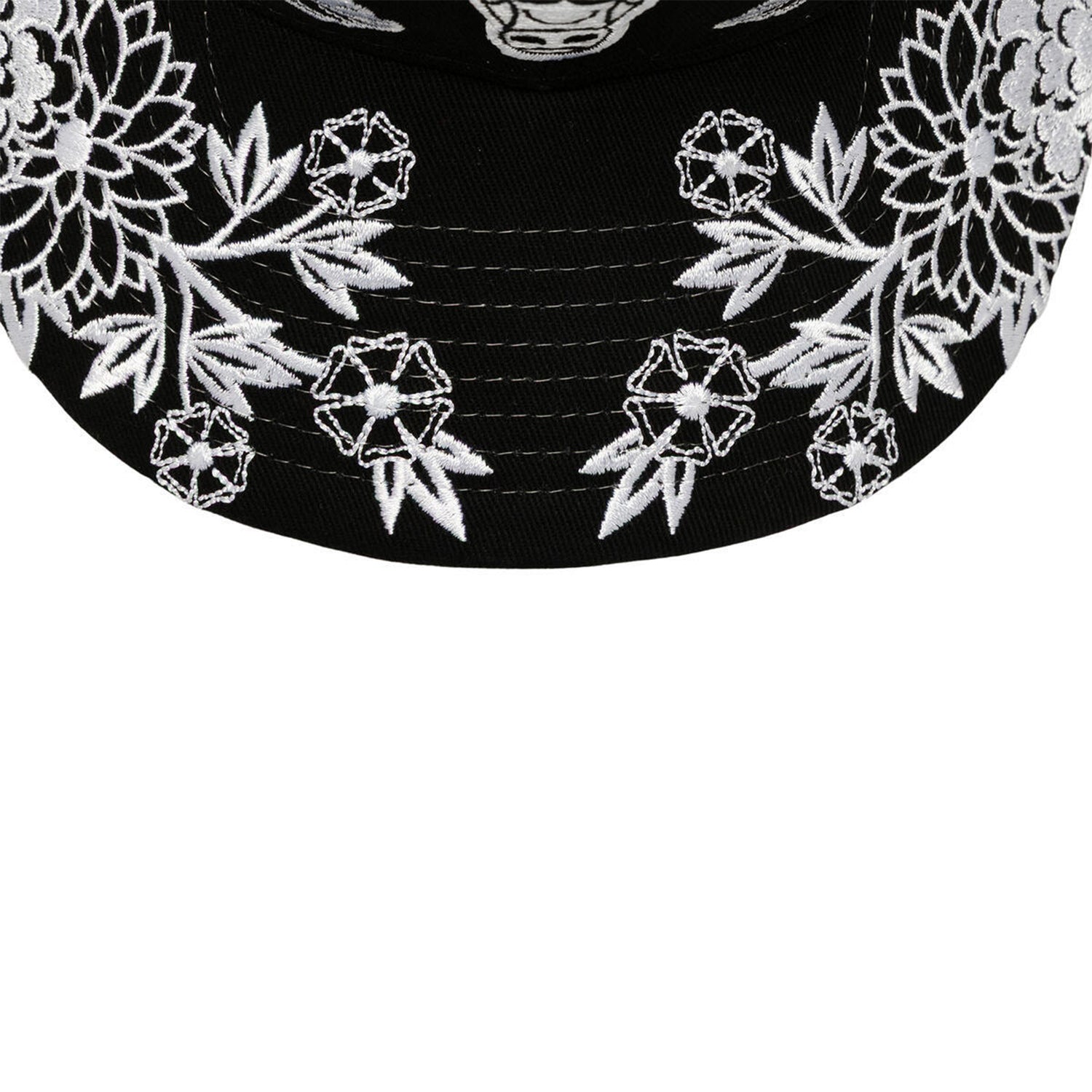 Chicago Bulls Mitchell & Ness Morning Haze Snapback in Black - Brim View