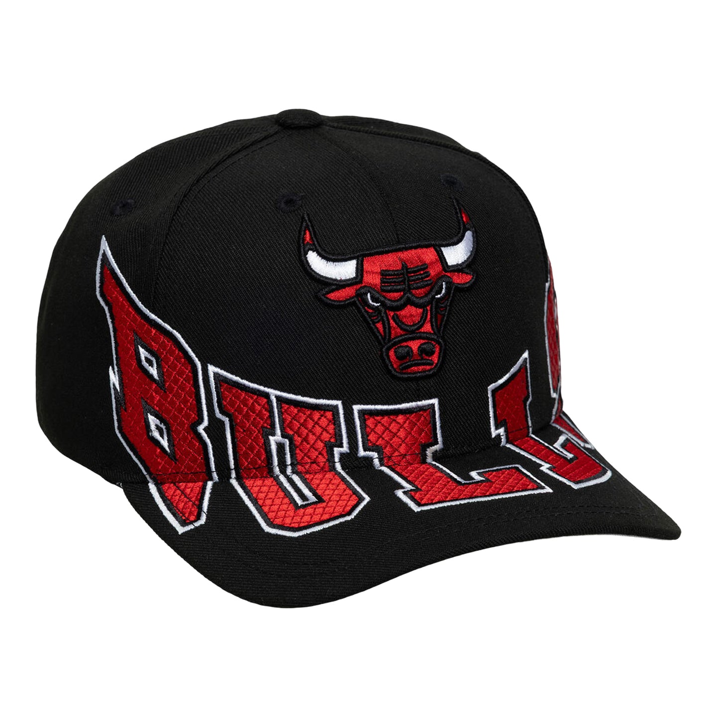 Chicago Bulls Mitchell & Ness Over Under Pro Snapback in Black - Front Right View