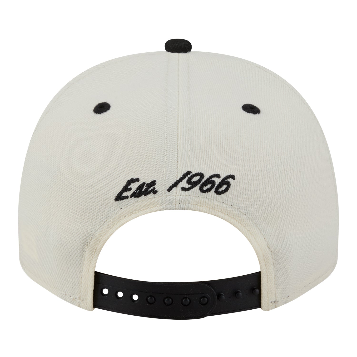 Chicago Bulls New Era Two Tone Arched 950AF Snapback in White - Back view
