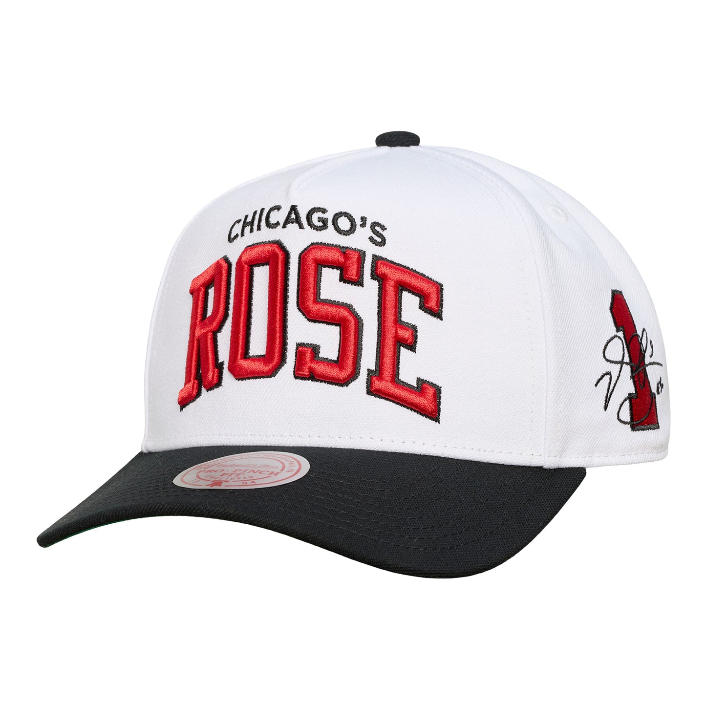 Chicago Bulls Mitchell & Ness Derrick Rose Pro Crown Snapback in White - Front left View