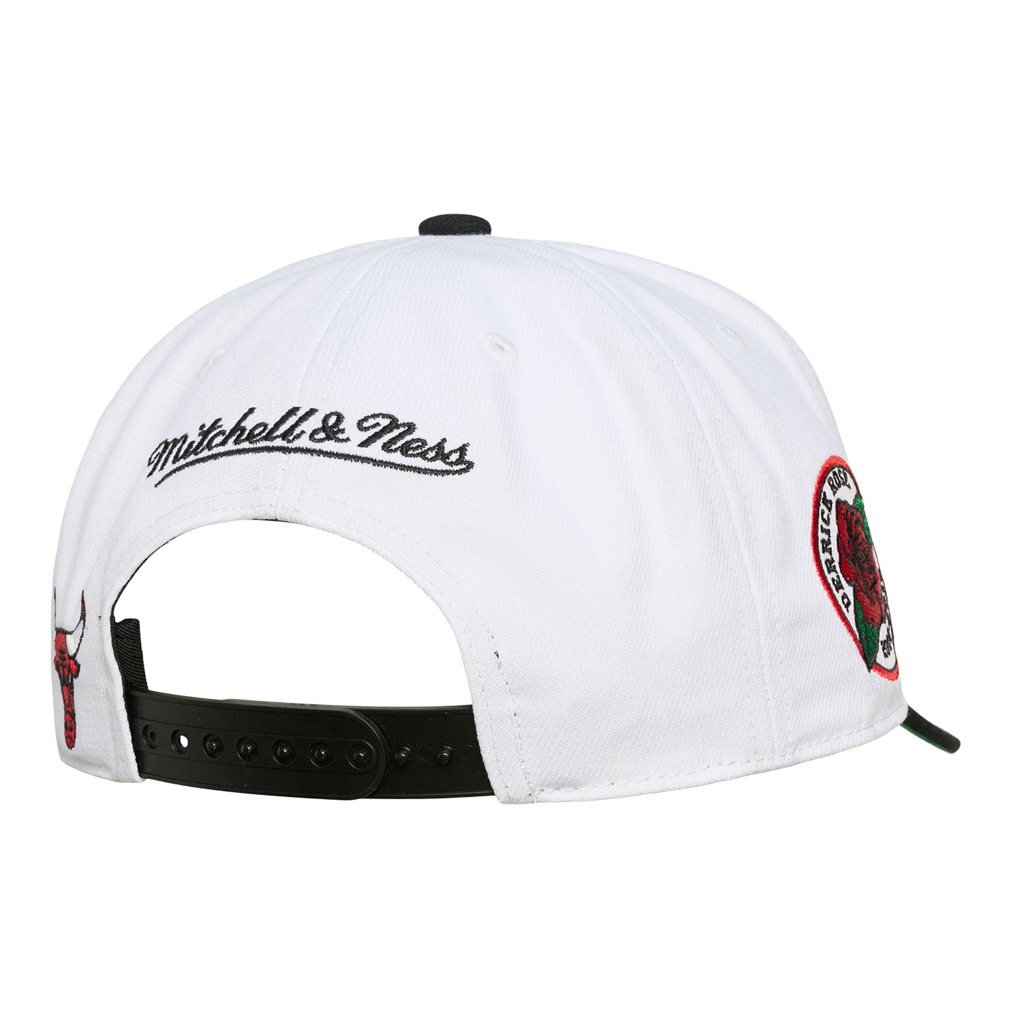 Chicago Bulls Mitchell & Ness Derrick Rose Pro Crown Snapback in White - Back View 