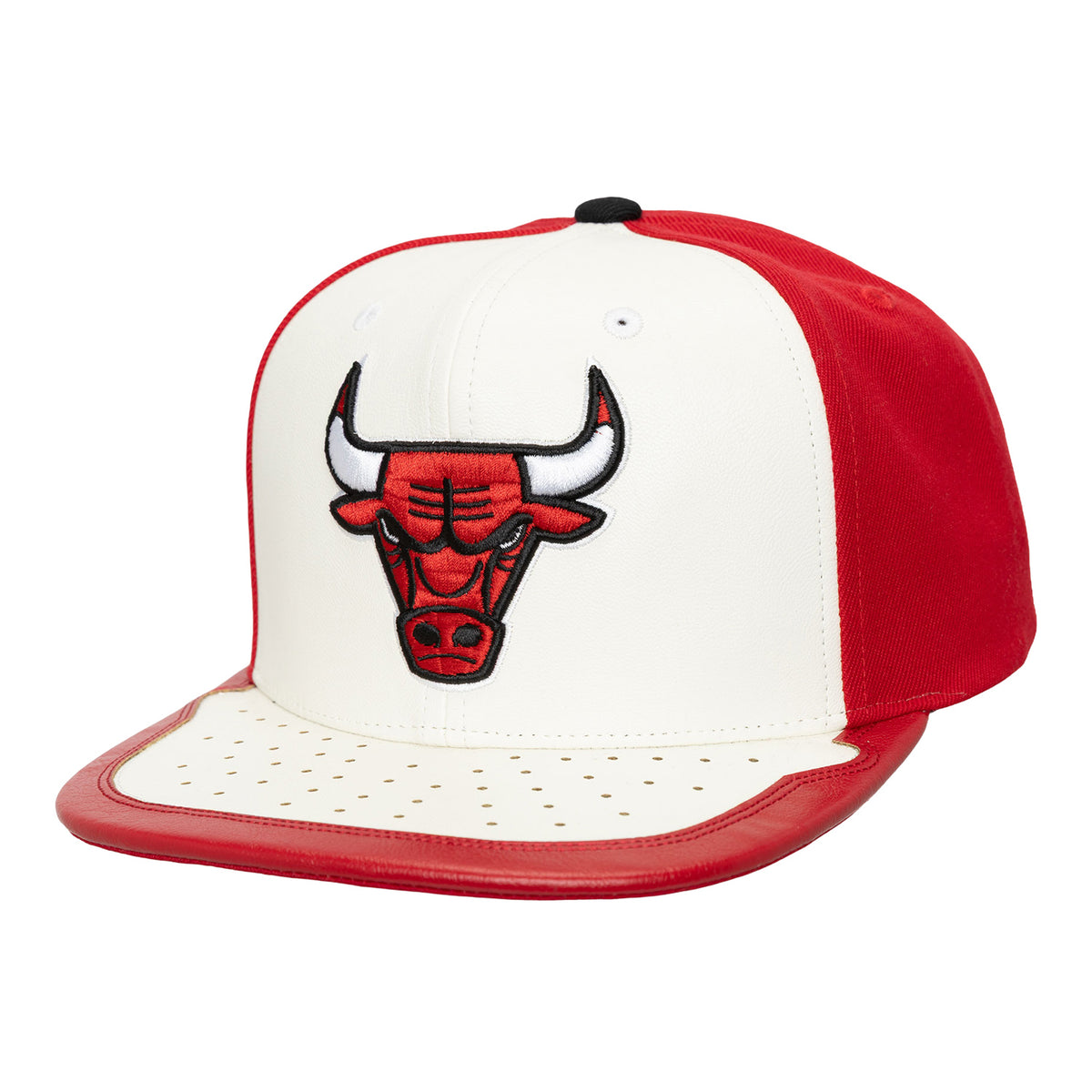 Chicago Bulls Mitchell & Ness Day One White & Red Primary Snapback - Front View