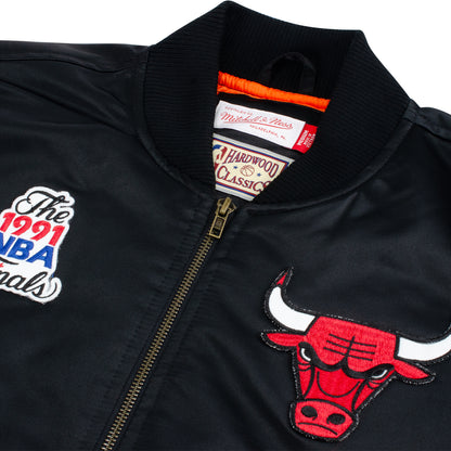 Chicago Bulls Mitchell & Ness Satin Bomber Jacket - close up view