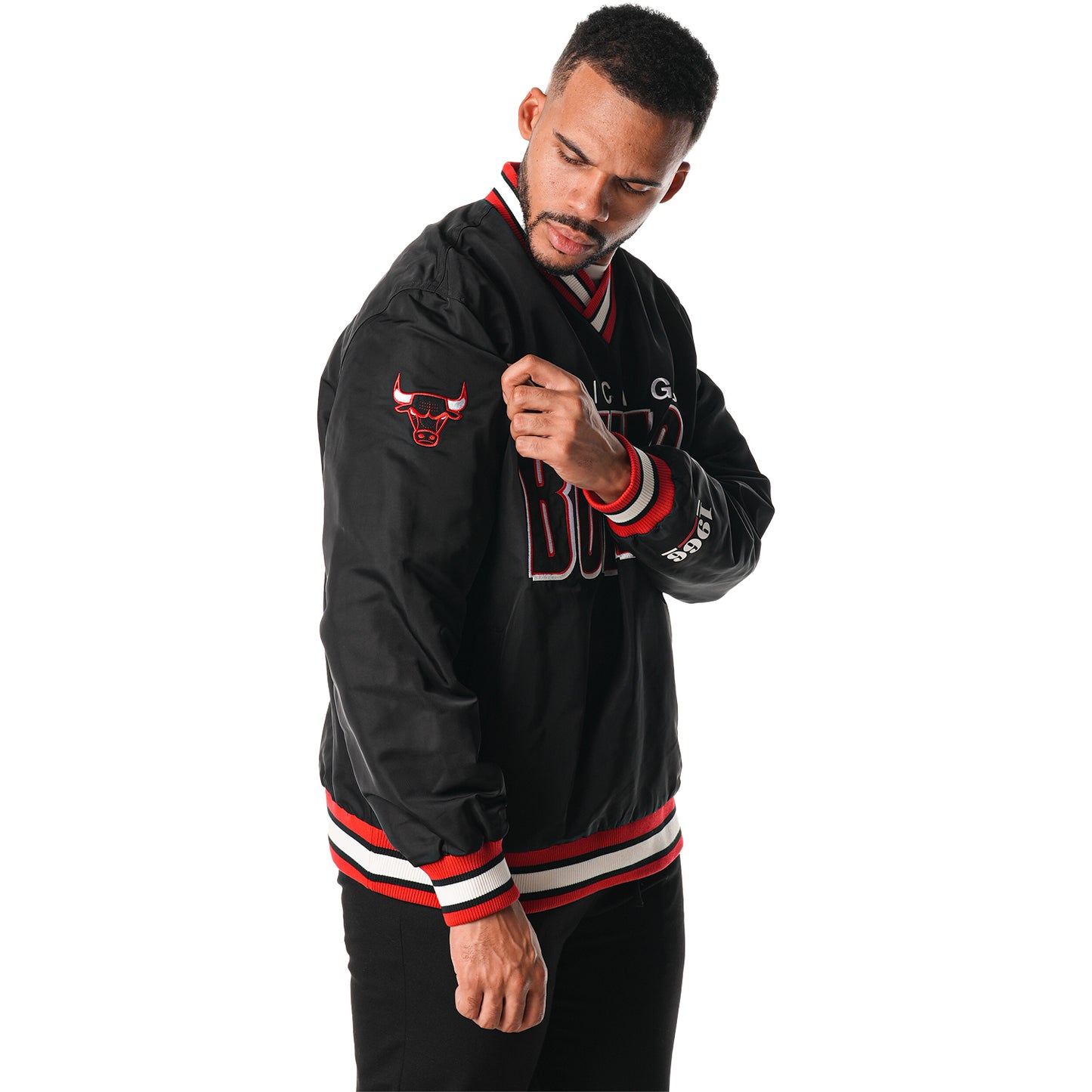 Chicago Bulls Wild Collective Pullover Windbreaker In Black - Front Right View