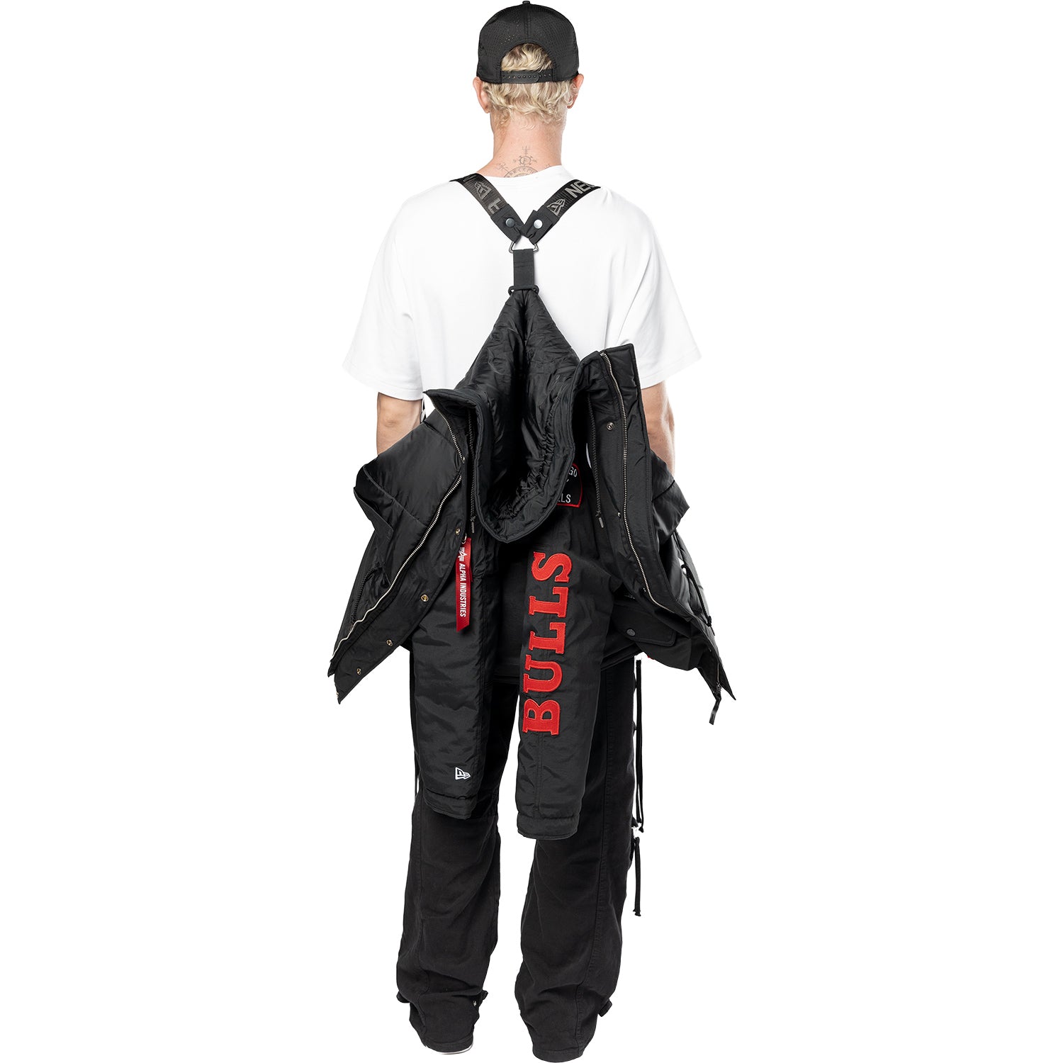 Chicago Bulls New Era Alpha Industries Patch Parka Coat in Black - Back Strap View 