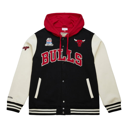 Chicago Bulls Mitchell & Ness Courtside Fleece Hooded Jacket in Black - Front View