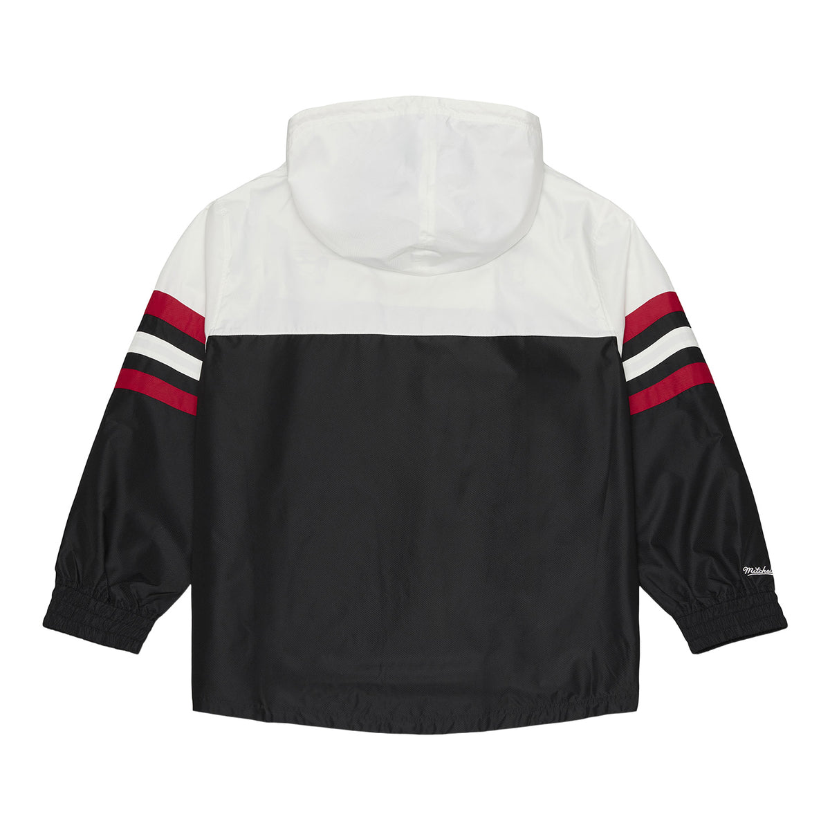 Chicago Bulls Mitchell & Ness Head Coach Anorack 1/2-Zip Jacket in White and Black - Back View
