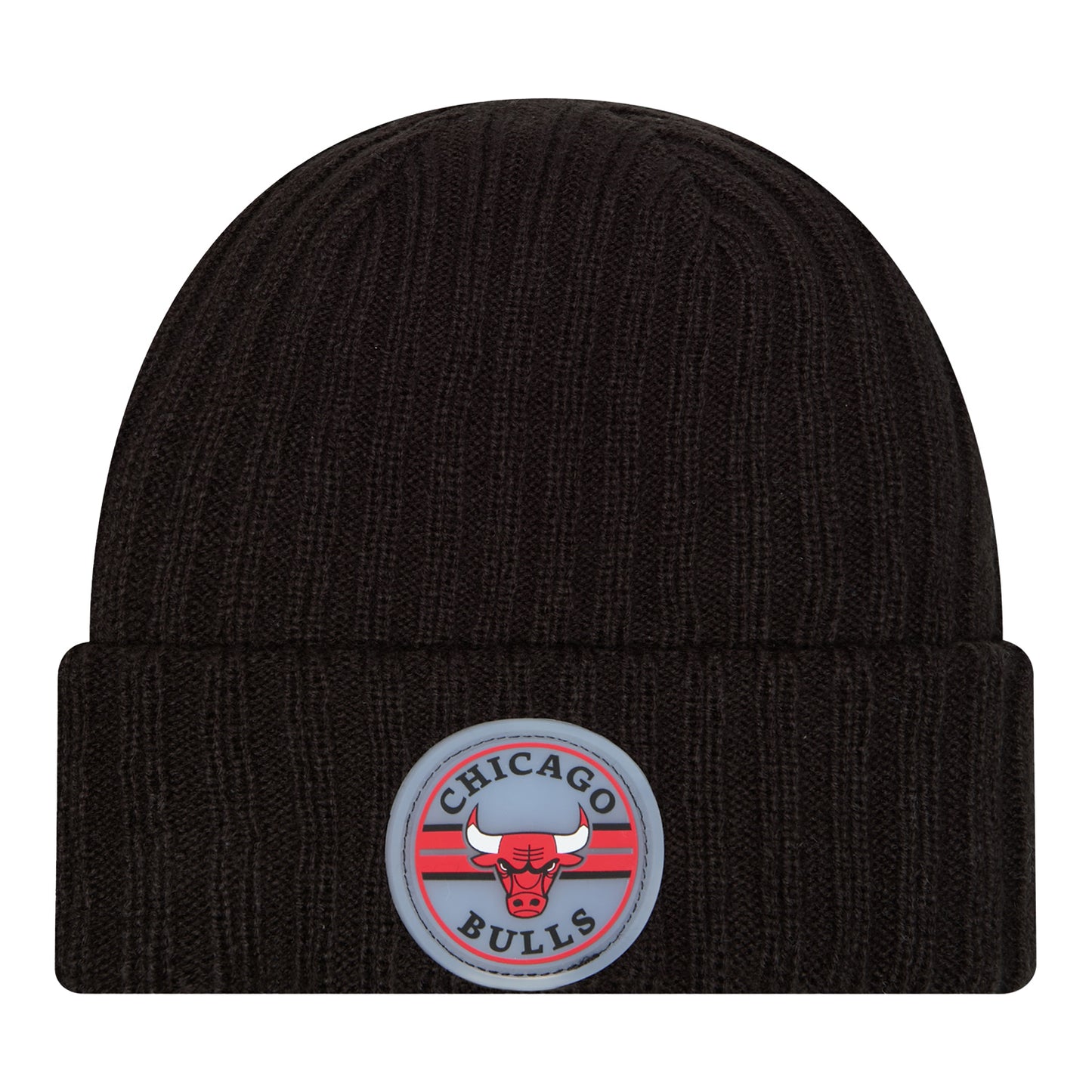 Chicago Bulls New Era Circle Patch Cuffed Beanie In Black - Front View