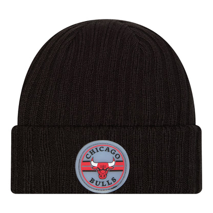 Chicago Bulls New Era Circle Patch Cuffed Beanie In Black - Front View