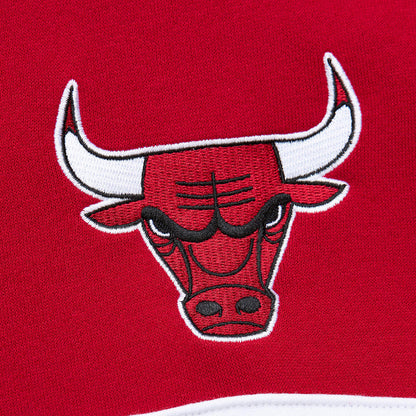 Chicago Bulls Mitchell & Ness Head Coach Colorblock Crewneck In Red & Black - Bulls Logo View