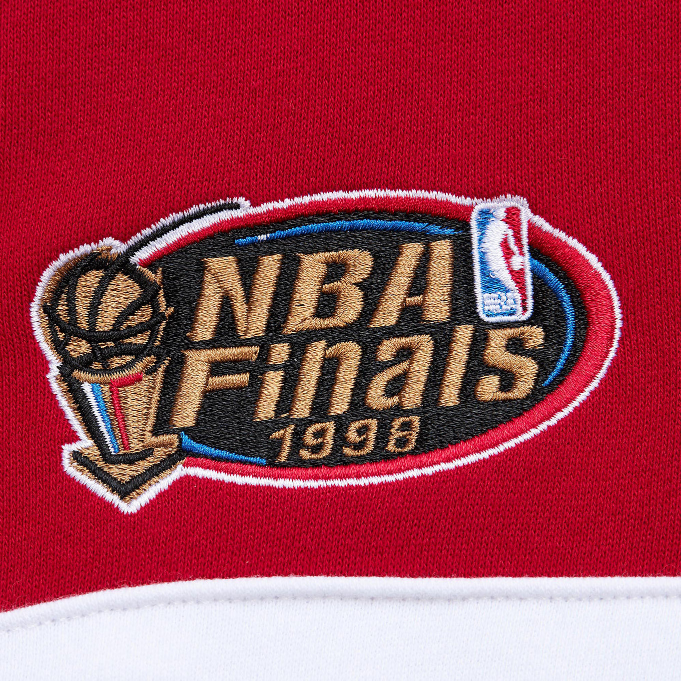 Chicago Bulls Mitchell & Ness Head Coach Colorblock Crewneck In Red & Black - 1998 Finals Logo View