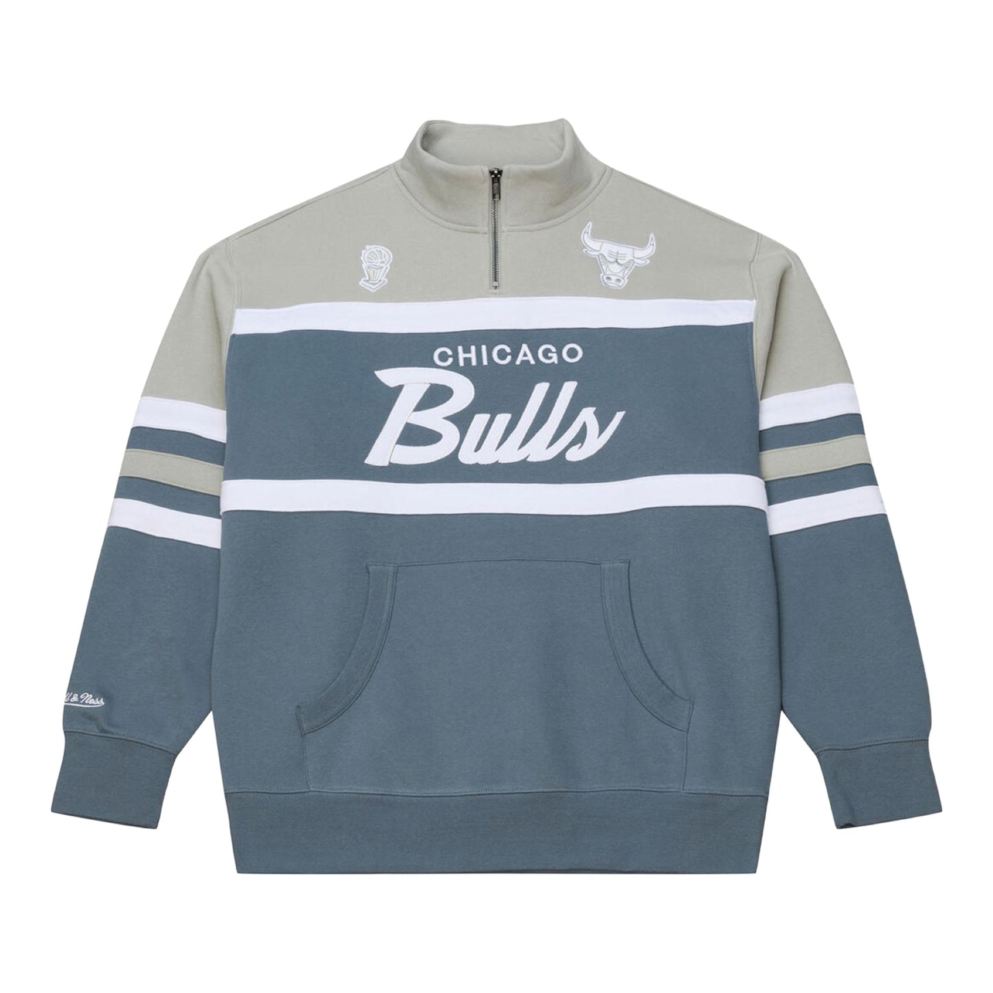 Chicago Bulls Mitchell & Ness Thunderstorm Head Coach Quarter Zip in Blue and Cream - Front View