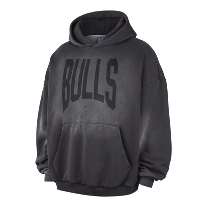 Chicago Bulls Nike 2026 Standard Issue Travel Hoodie in Black - Front View