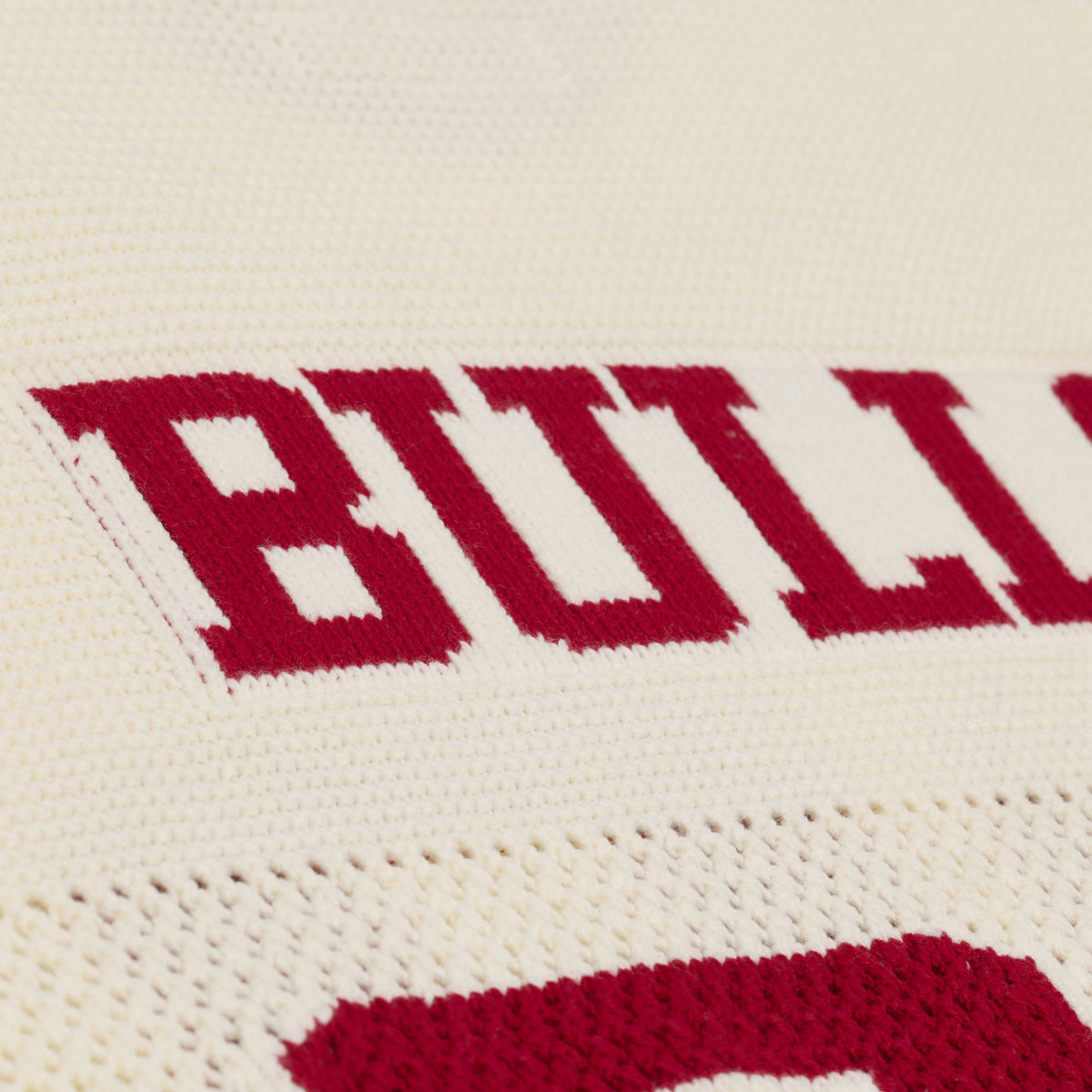 Chicago Bulls Mitchell & Ness Retro Roots Sweater in White - Back Detail View
