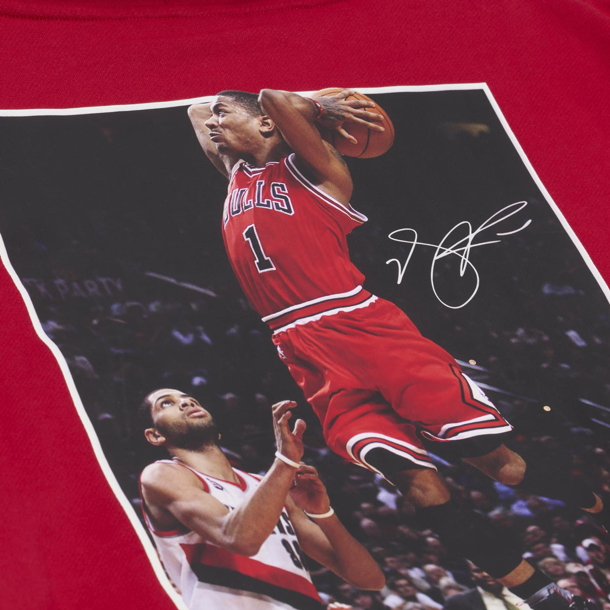 Chicago Bulls Mitchell & Ness Derrick Rose Photo Hoodie in Red - Back Image View