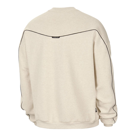 Chicago Bulls Nike 2026 Standard Issue Stretch Crewneck in White - Front View