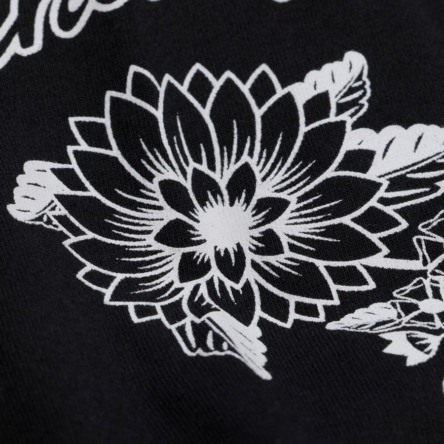 Chicago Bulls Mitchell & Ness Morning Haze Long-Sleeve T-Shirt in Black - Artwork View