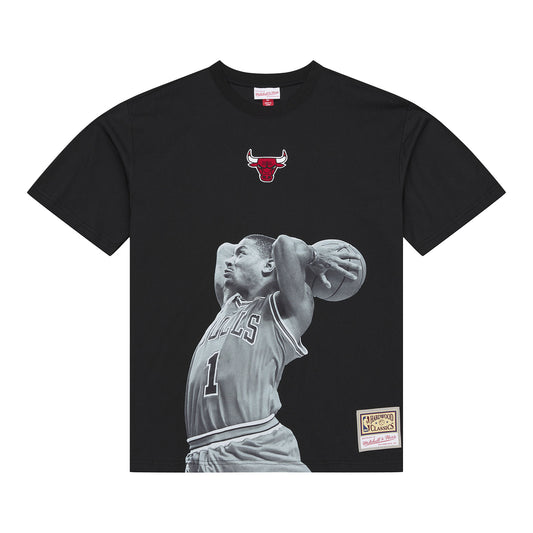 Chicago Bulls Mitchell & Ness Derrick Rose Tonal Dunk T-Shirt in Black - Front View