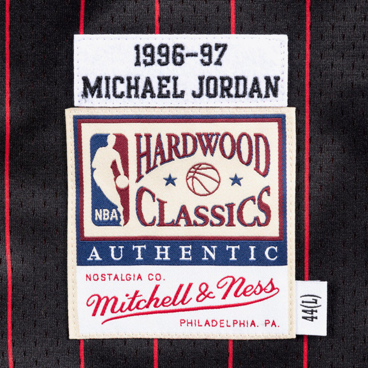 Chicago Bulls Authentic Mitchell & Ness Michael Jordan 1996-97 Alternate Jersey in Black - Patch View