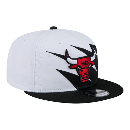 Youth Chicago Bulls New Era 950 Retro Jagged Snapback - Front Right View