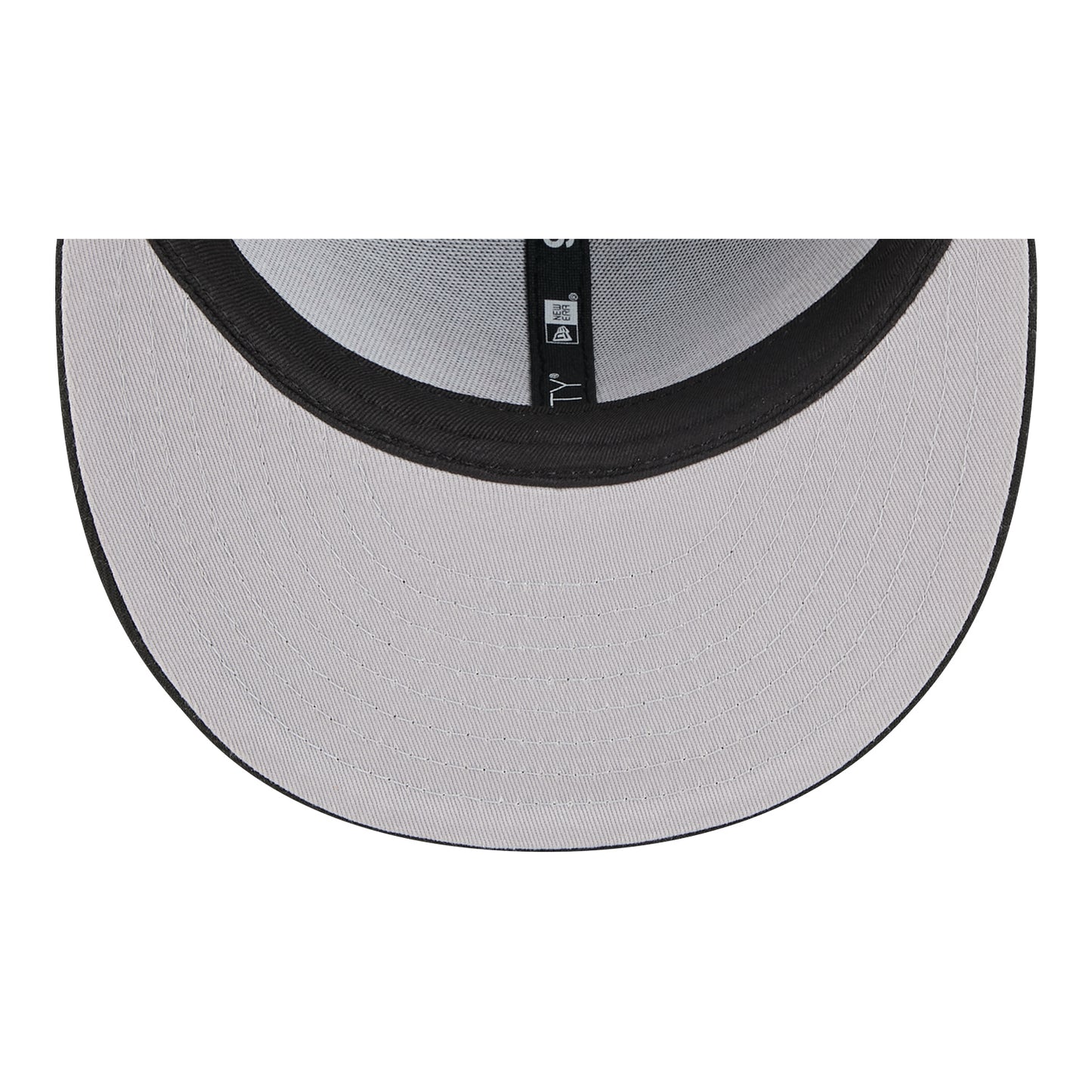 Youth 2025-26 City Edition Chicago Bulls New Era 950 Snapback in Black - Underbrim View