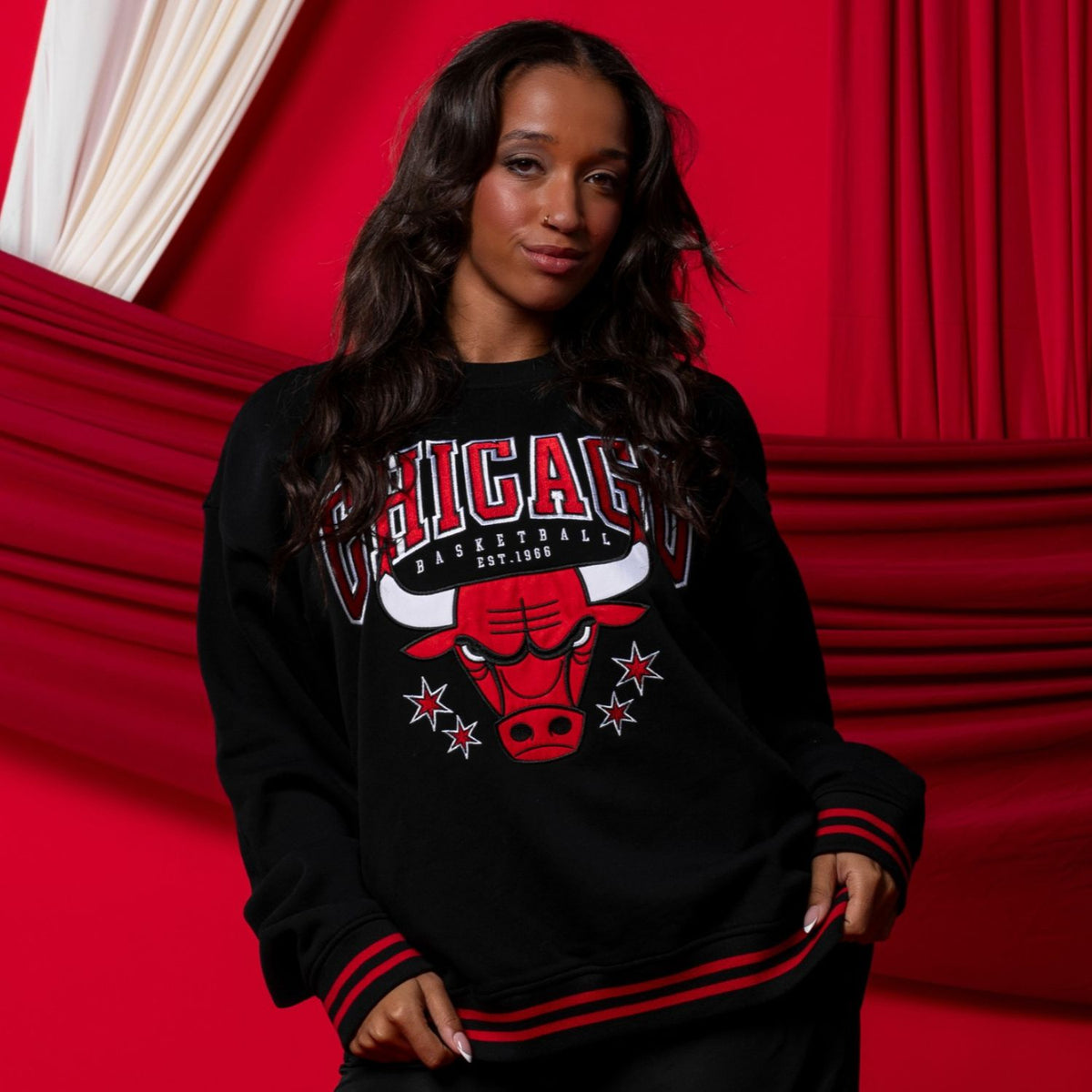 Chicago Bulls 1966 Tipped Statement Crewneck