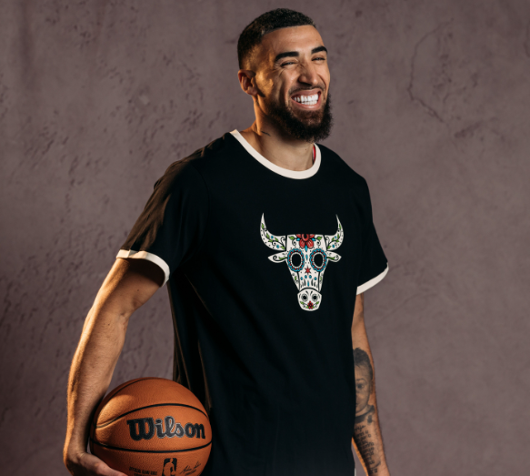 Chicago Bulls 1966 Los Bulls Ringer T-Shirt